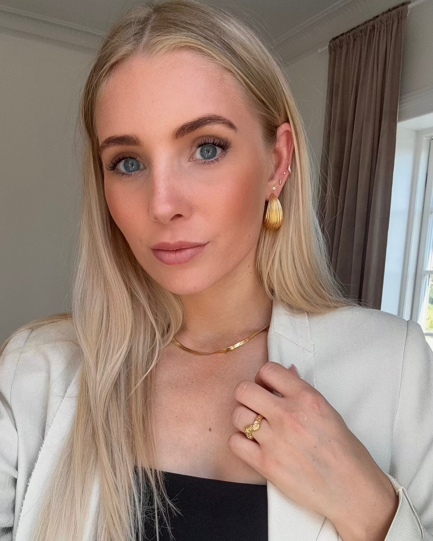 Grooved Drop Earrings - Forgyldt