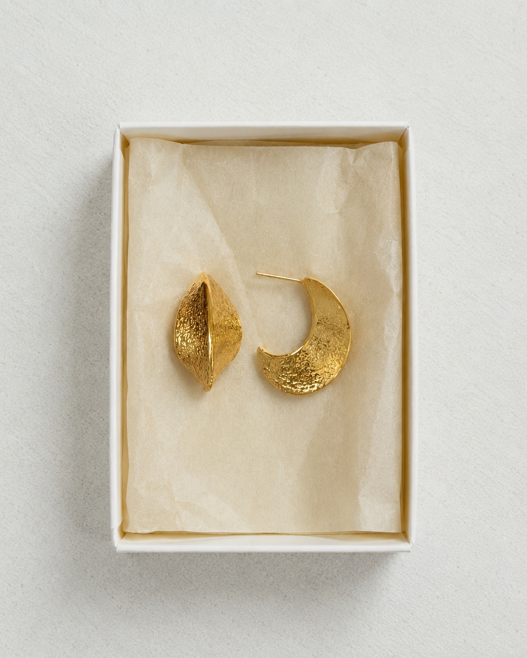 Iris Earrings - Forgyldt